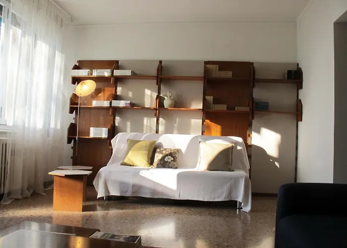 Lagoon View Apartment
