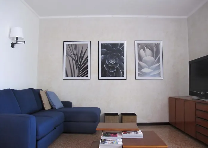 Lagoon View Apartment